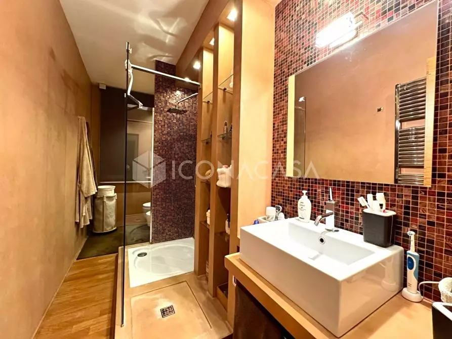 Immagine 15 di Appartamento in vendita  a Santa Maria A Monte