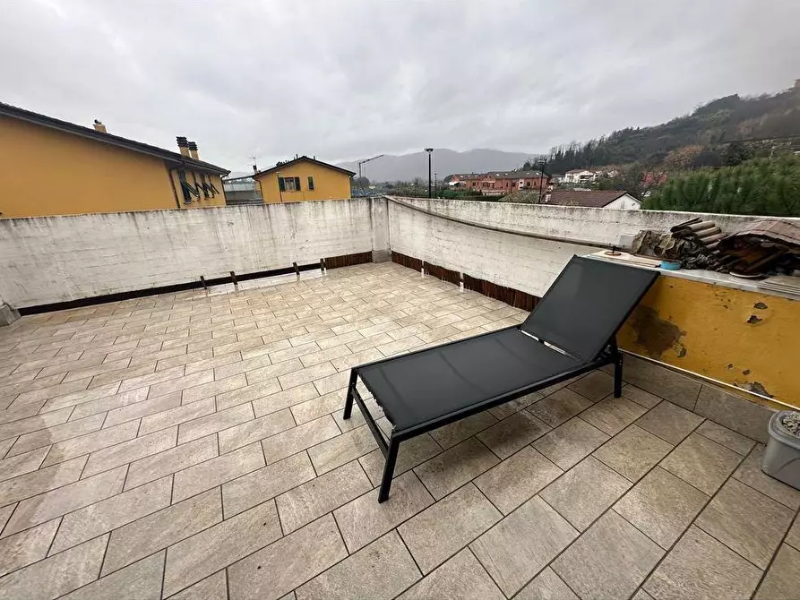 Immagine 6 di Appartamento in vendita  a Sarzana