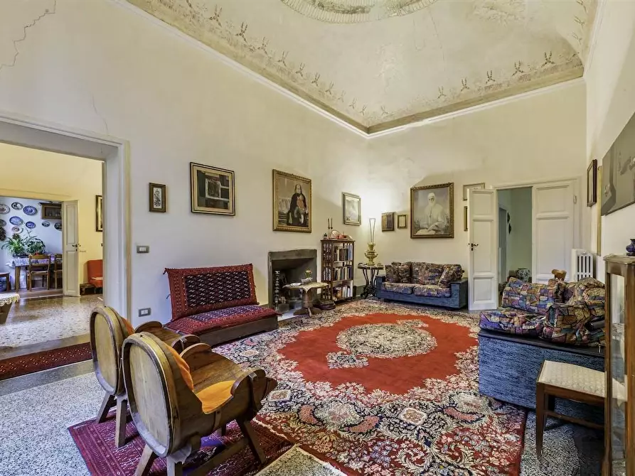 Immagine 11 di Appartamento in vendita  a Pisa