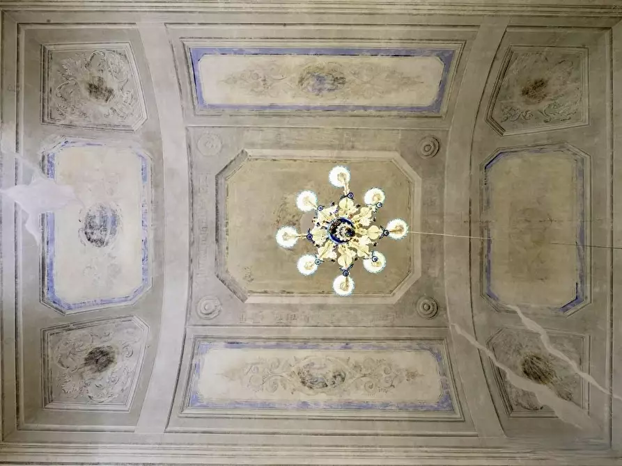 Immagine 28 di Appartamento in vendita  a Pisa