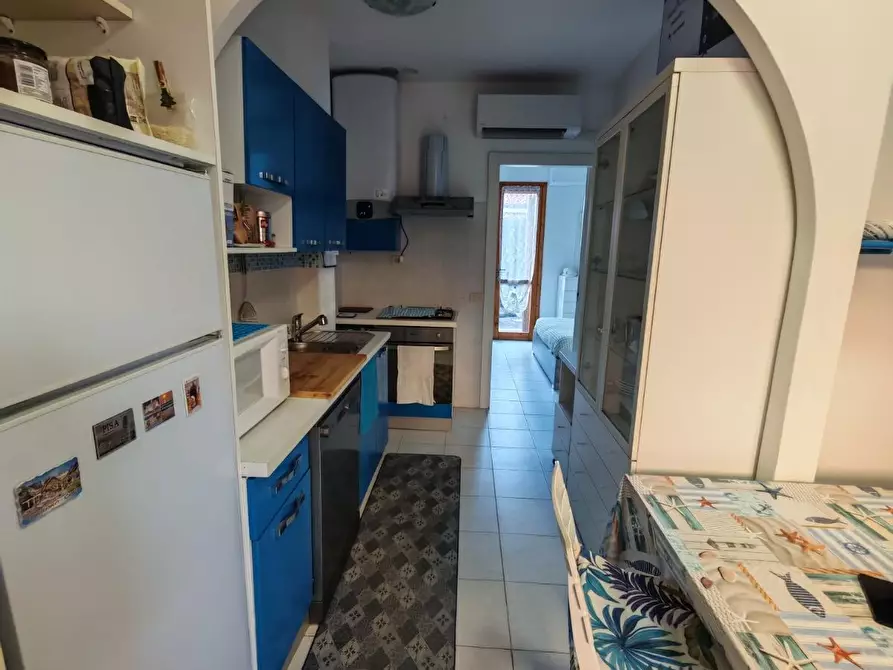 Immagine 22 di Appartamento in affitto  a Carrara