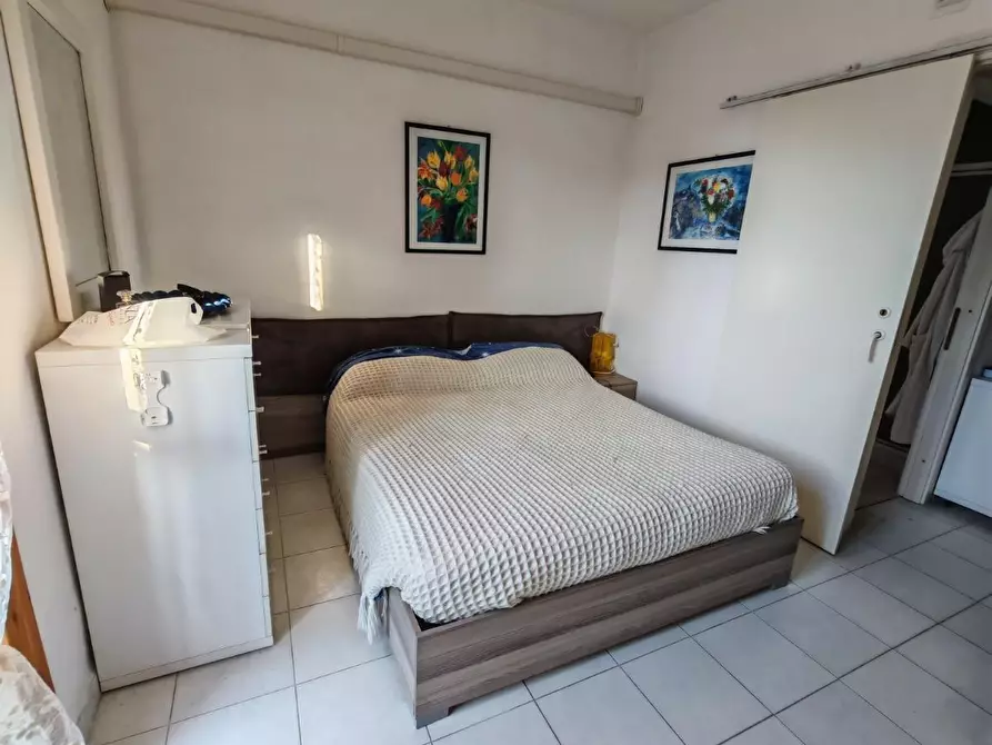 Immagine 15 di Appartamento in affitto  a Carrara