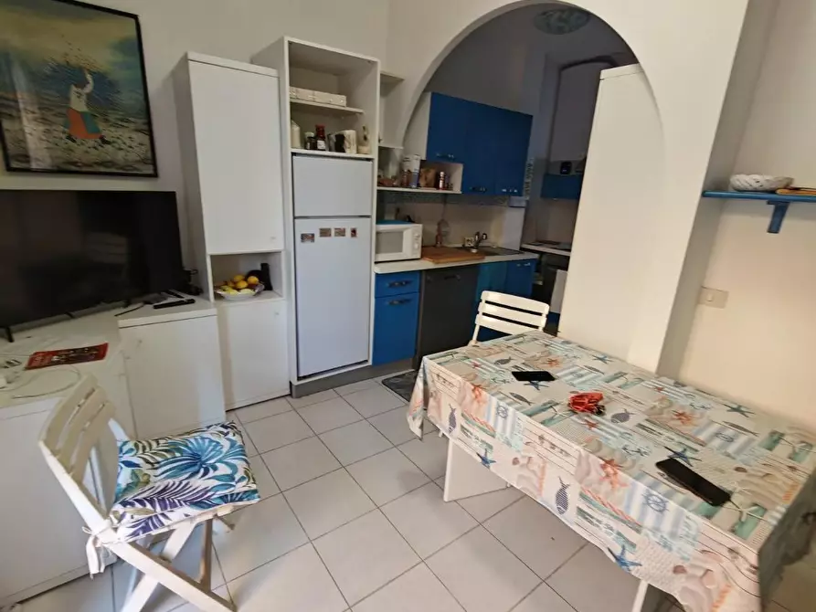 Immagine 4 di Appartamento in affitto  a Carrara