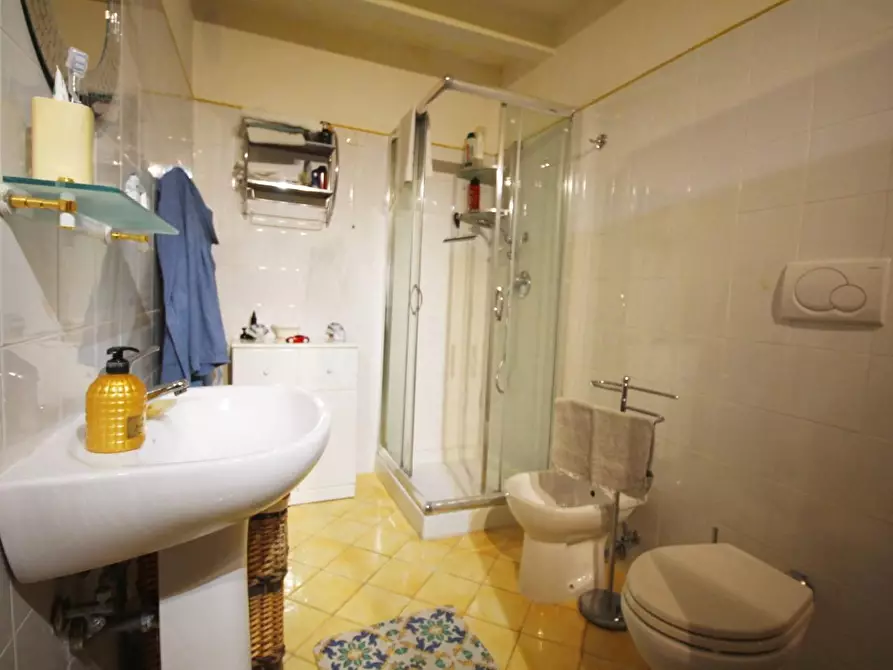 Immagine 15 di Villetta a schiera in vendita  a Vinci