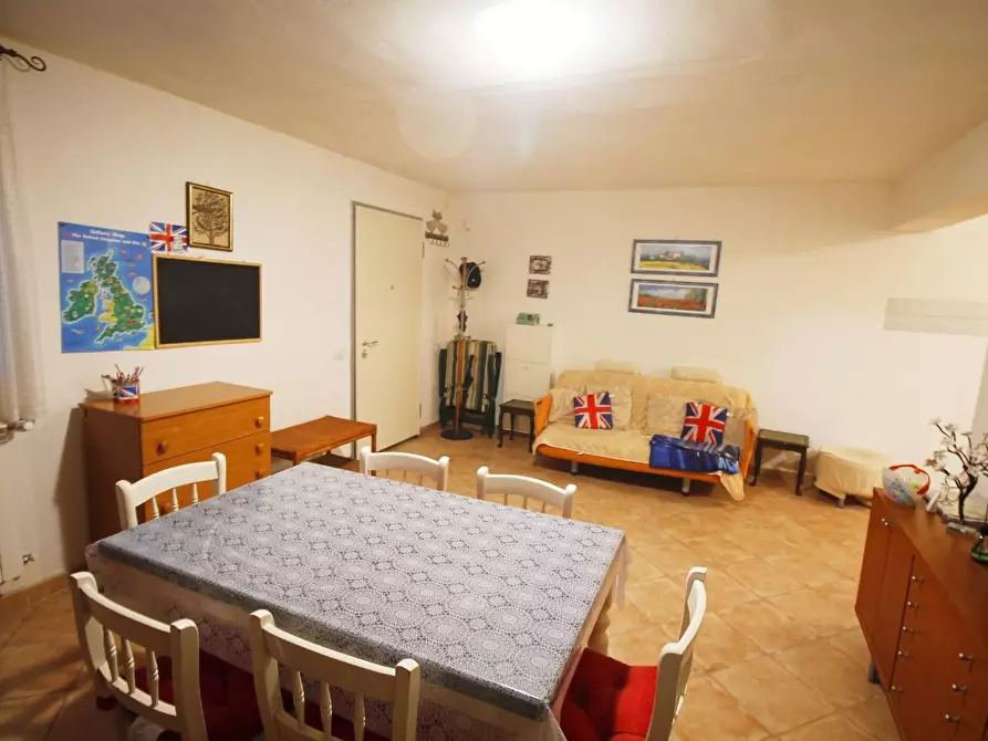 Immagine 19 di Villetta a schiera in vendita  a Vinci