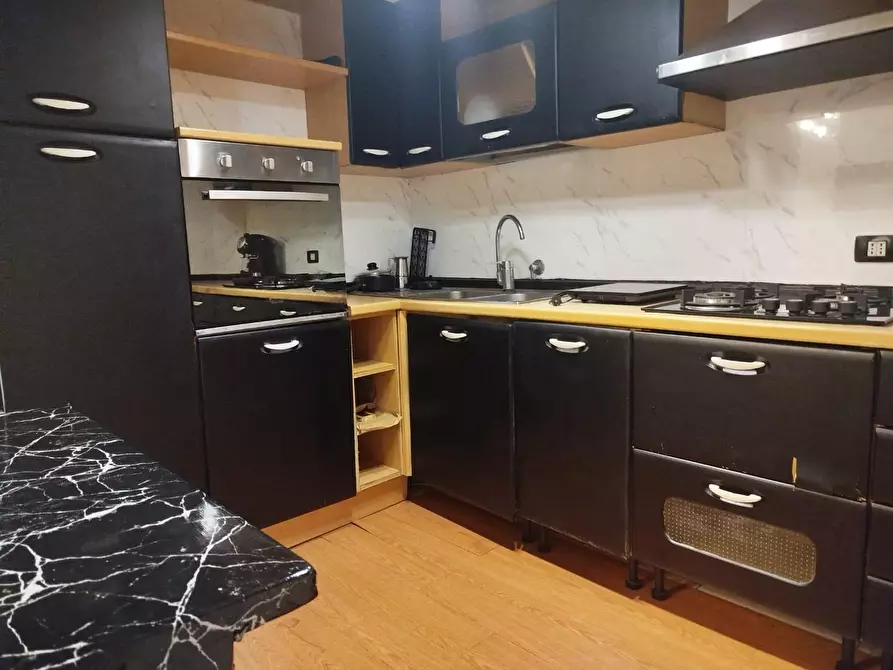 Immagine 23 di Appartamento in vendita  a Vezzano Ligure