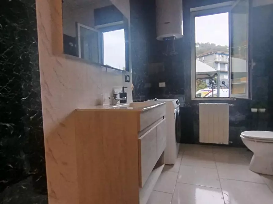 Immagine 8 di Appartamento in vendita  a Vezzano Ligure