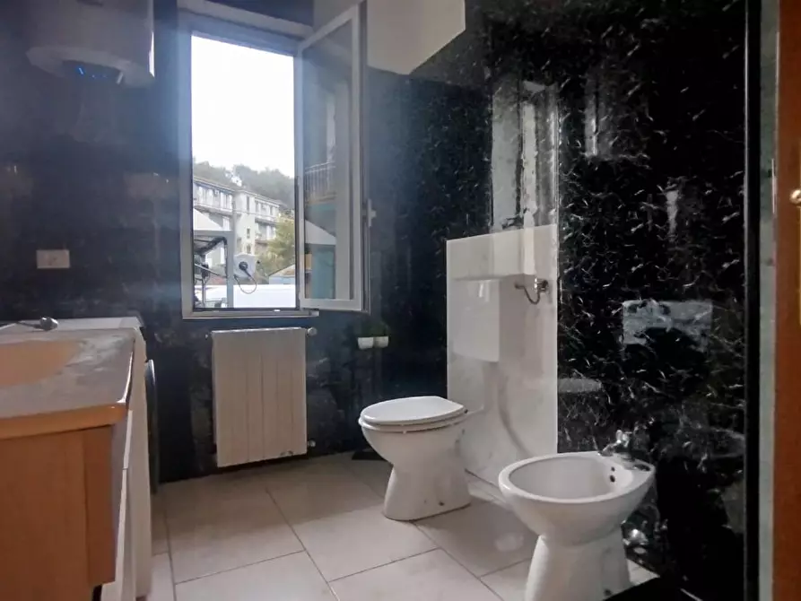 Immagine 7 di Appartamento in vendita  a Vezzano Ligure