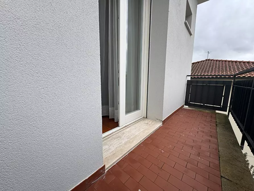 Immagine 16 di Appartamento in vendita  a Empoli