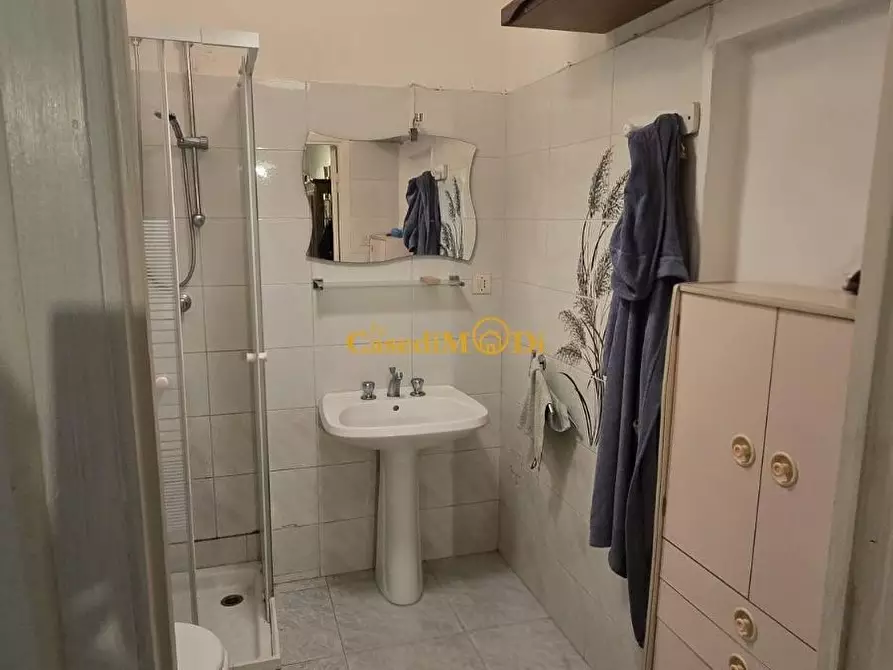 Immagine 27 di Appartamento in vendita  a Livorno