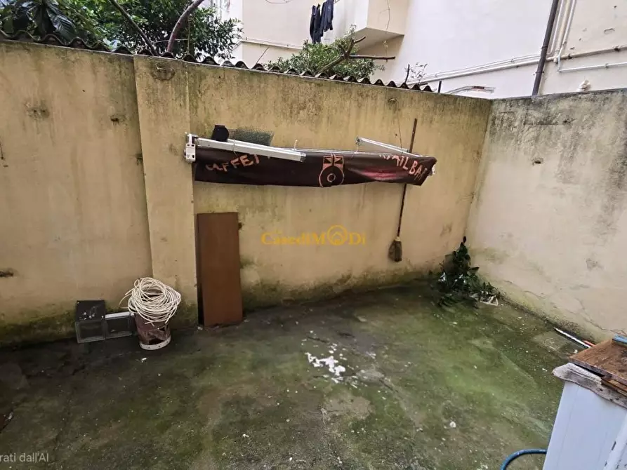 Immagine 8 di Appartamento in vendita  a Livorno