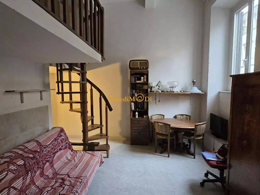 Immagine 5 di Appartamento in vendita  a Livorno