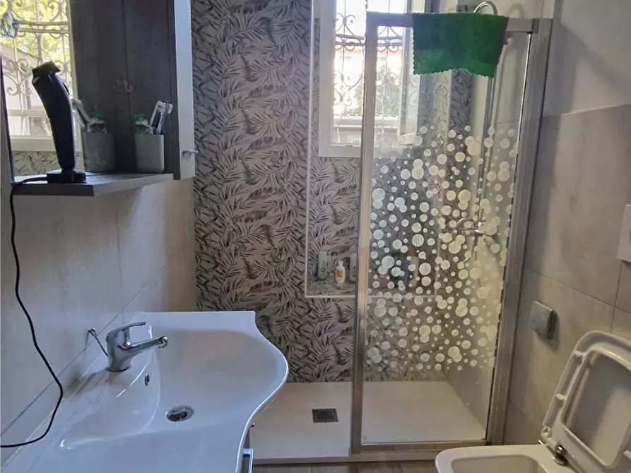 Immagine 11 di Appartamento in vendita  a Torino