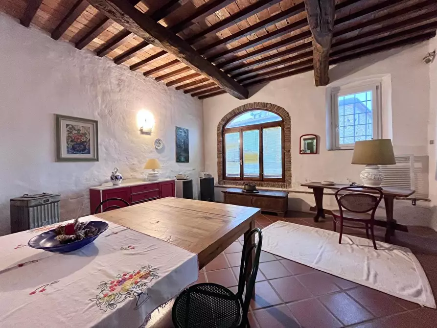 Immagine 5 di Casa colonica in vendita  a Vinci