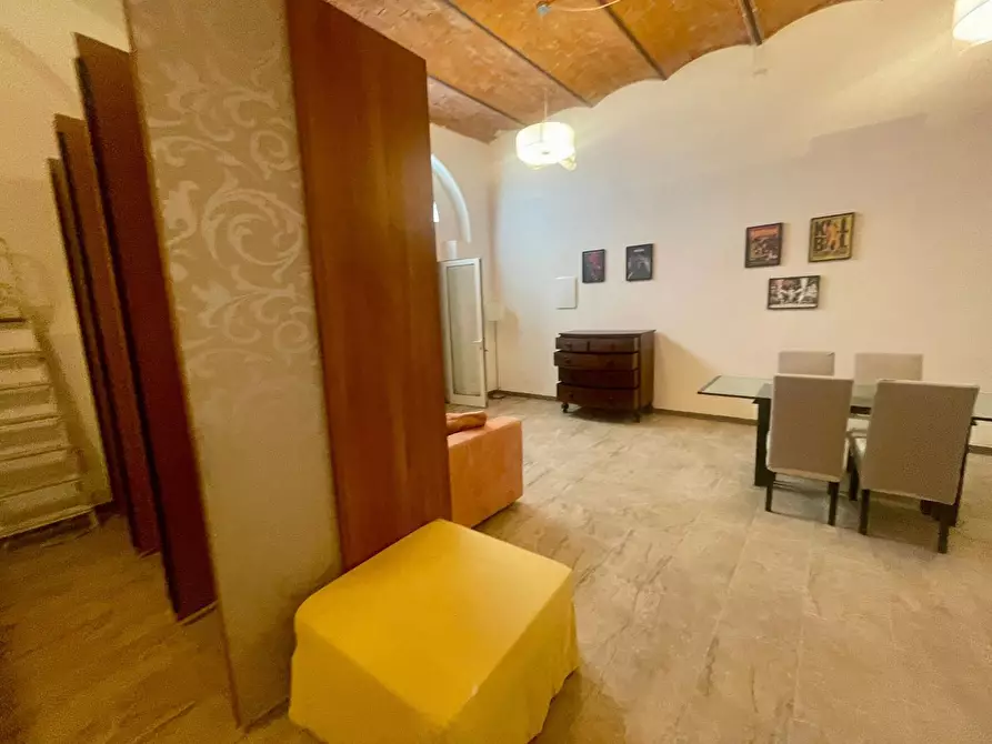 Immagine 13 di Appartamento in affitto  a Lucca