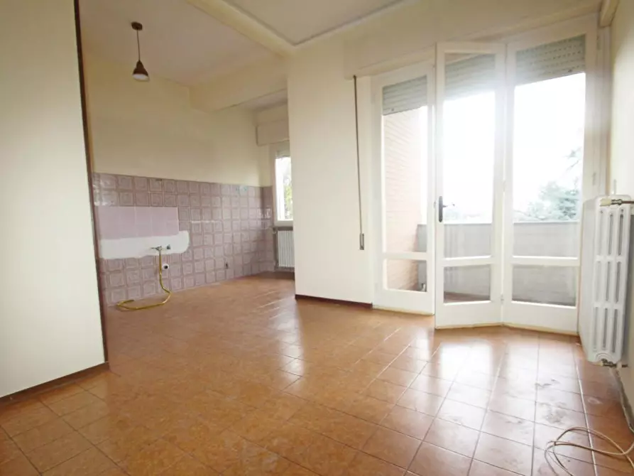 Immagine 23 di Appartamento in affitto  a Lucca