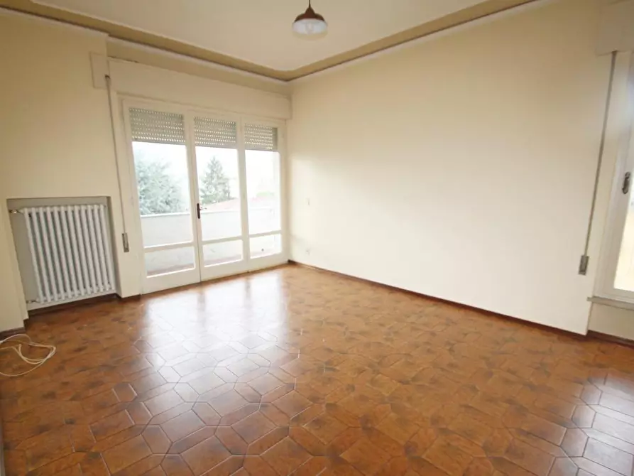 Immagine 19 di Appartamento in affitto  a Lucca