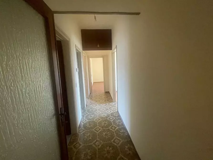 Immagine 33 di Appartamento in affitto  a Lucca