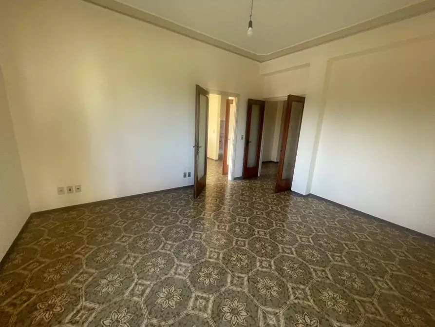 Immagine 5 di Appartamento in affitto  a Lucca