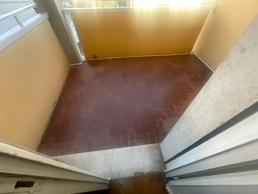 Immagine 34 di Appartamento in affitto  a Lucca