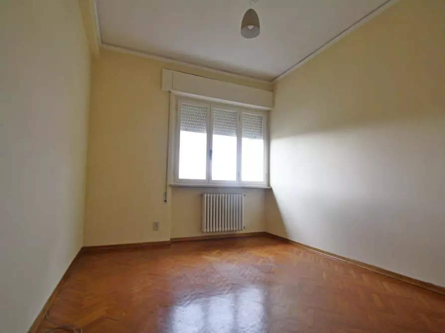 Immagine 21 di Appartamento in affitto  a Lucca