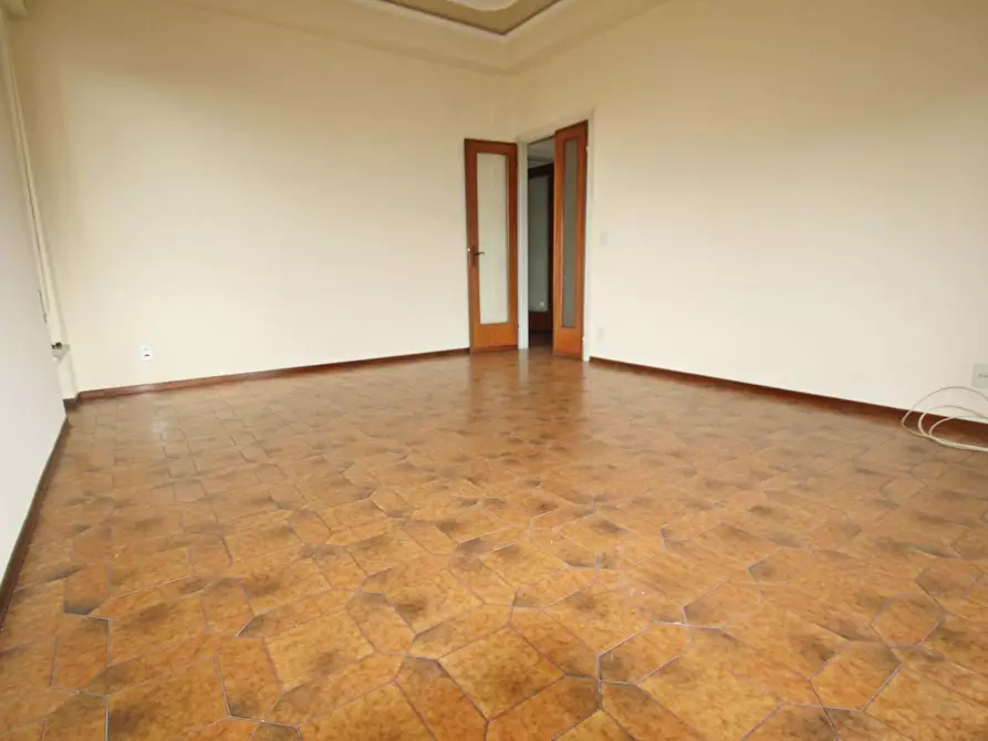 Immagine 30 di Appartamento in affitto  a Lucca