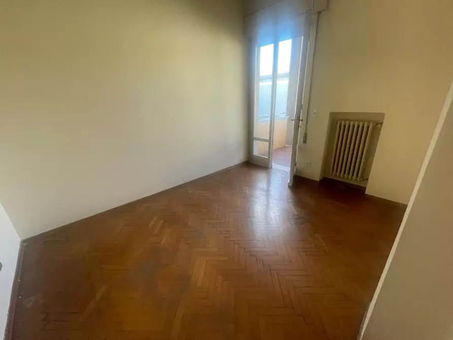 Immagine 26 di Appartamento in affitto  a Lucca