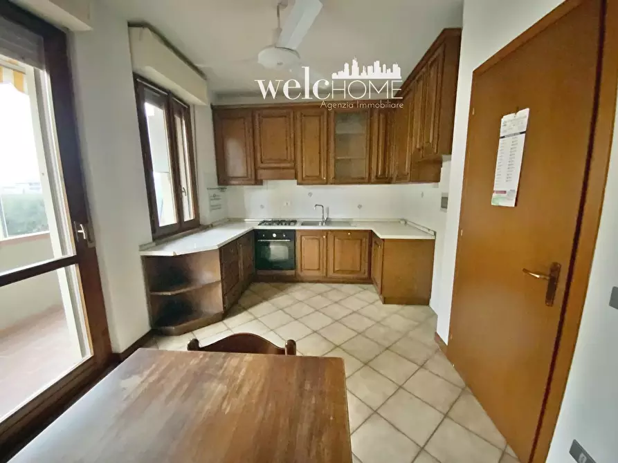 Immagine 17 di Appartamento in vendita  a Campi Bisenzio