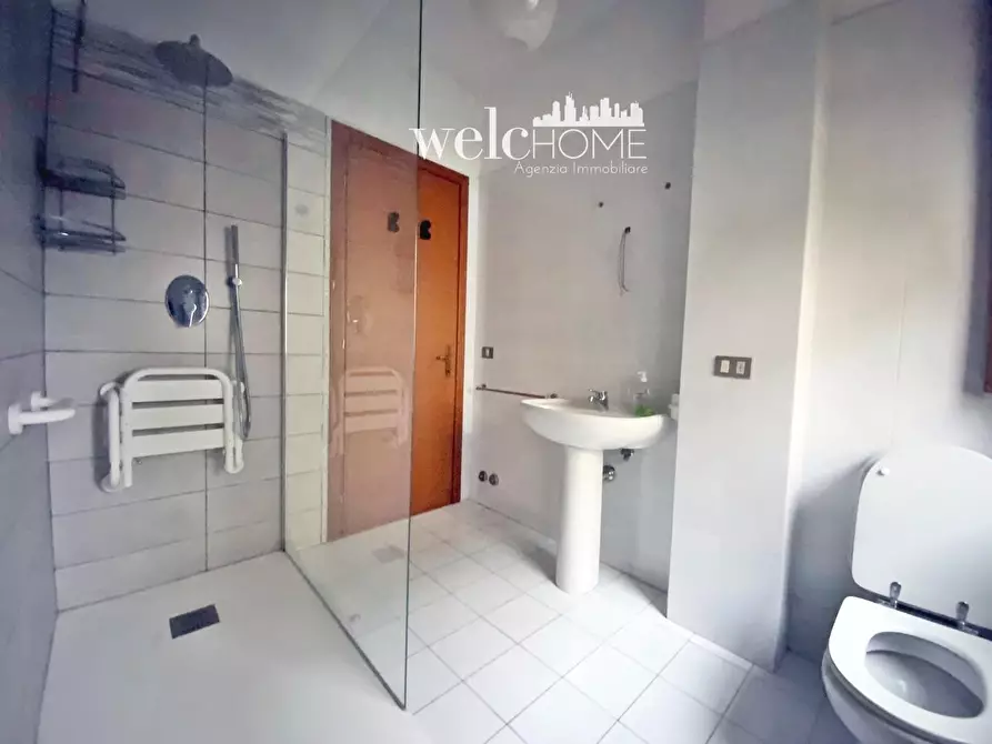 Immagine 28 di Appartamento in vendita  a Campi Bisenzio