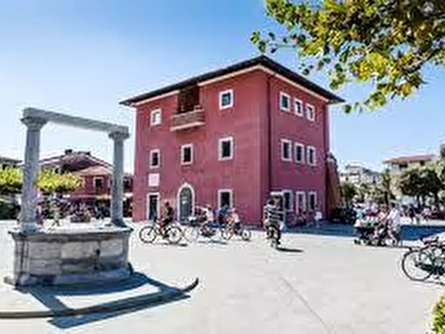 Immagine 17 di Casa semindipendente in affitto  a Forte Dei Marmi