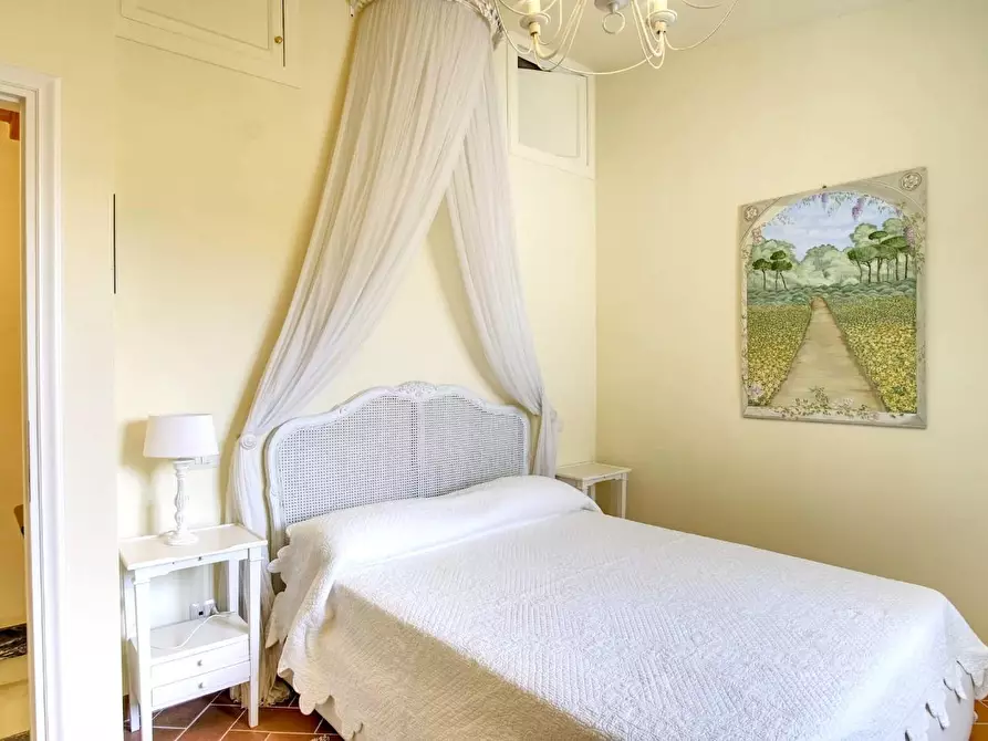 Immagine 9 di Casa semindipendente in affitto  a Forte Dei Marmi