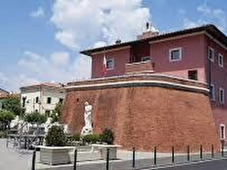 Immagine 19 di Casa semindipendente in affitto  a Forte Dei Marmi