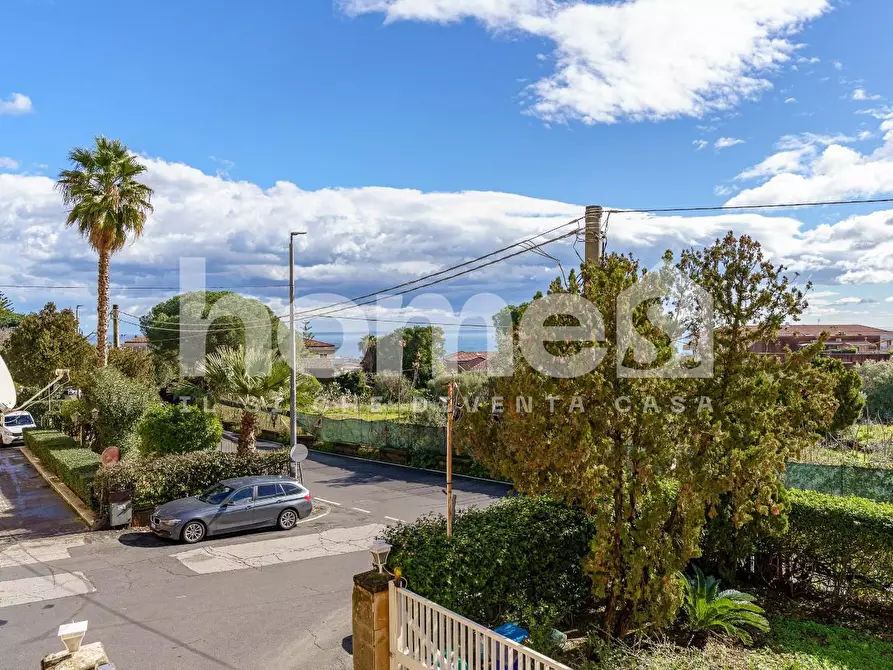 Immagine 33 di Appartamento in vendita  a Tremestieri Etneo