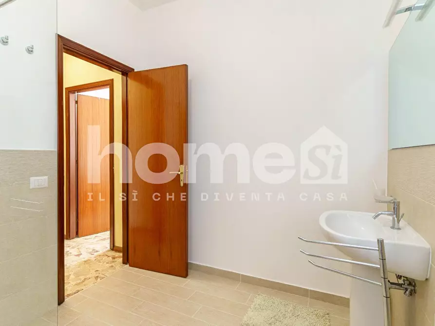 Immagine 29 di Appartamento in vendita  a Tremestieri Etneo