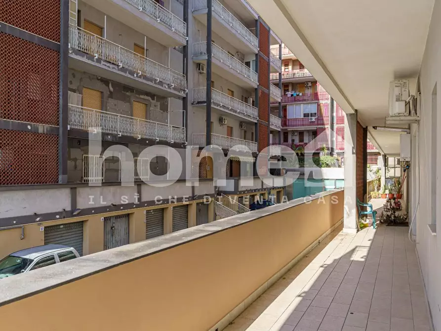 Immagine 38 di Appartamento in vendita  a Tremestieri Etneo