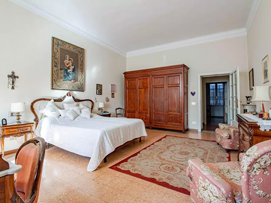 Immagine 16 di Appartamento in vendita  a Pisa