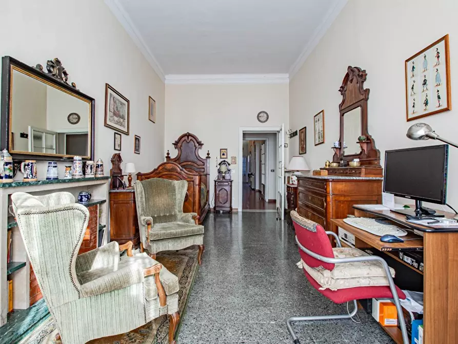 Immagine 22 di Appartamento in vendita  a Pisa