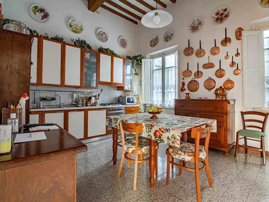 Immagine 8 di Appartamento in vendita  a Pisa