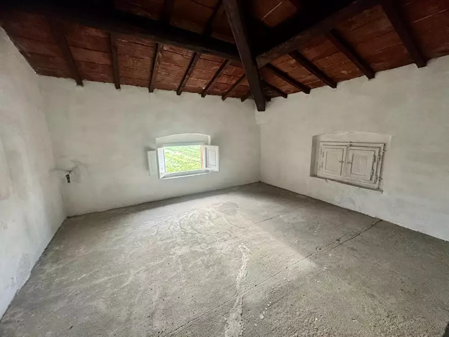 Immagine 26 di Casa indipendente in vendita  a Santa Maria A Monte