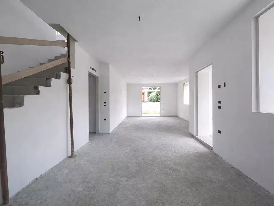 Immagine 6 di Villa in vendita  a Castelfranco Di Sotto