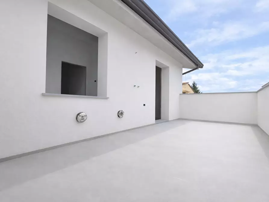 Immagine 16 di Villa in vendita  a Castelfranco Di Sotto