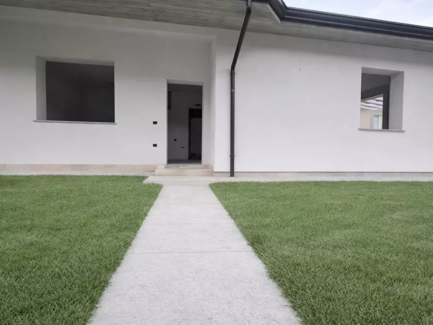 Immagine 19 di Villa in vendita  a Castelfranco Di Sotto
