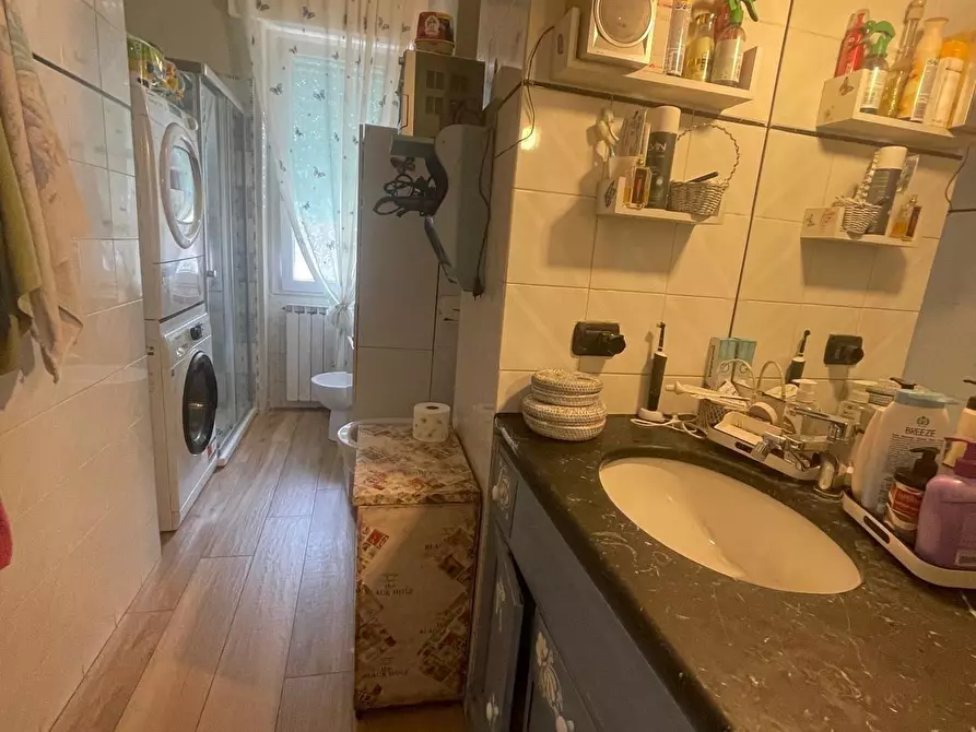 Immagine 5 di Porzione di casa in vendita  a Carrara