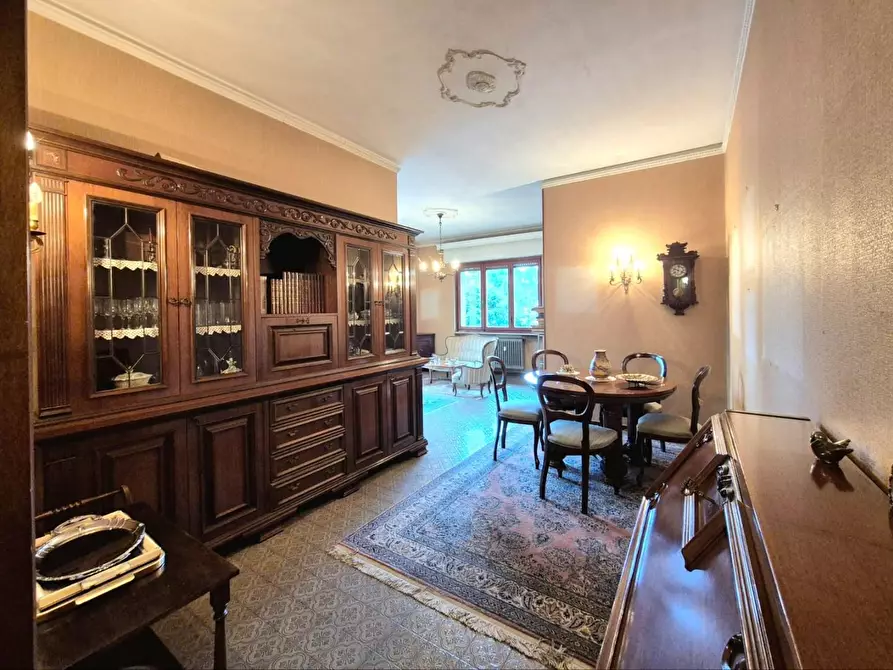 Immagine 4 di Appartamento in vendita  a Lucca