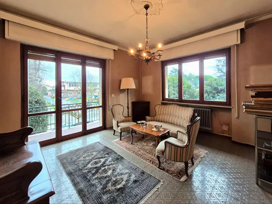 Immagine 1 di Appartamento in vendita  a Lucca