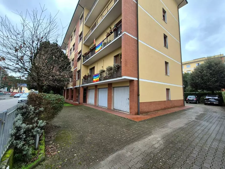 Immagine 24 di Appartamento in vendita  a Lucca