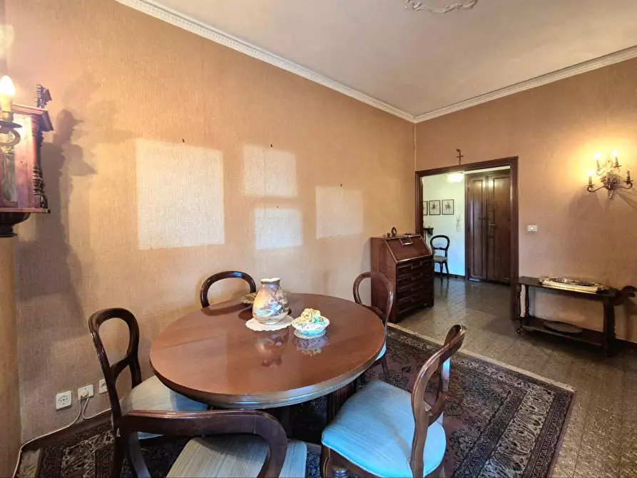 Immagine 6 di Appartamento in vendita  a Lucca