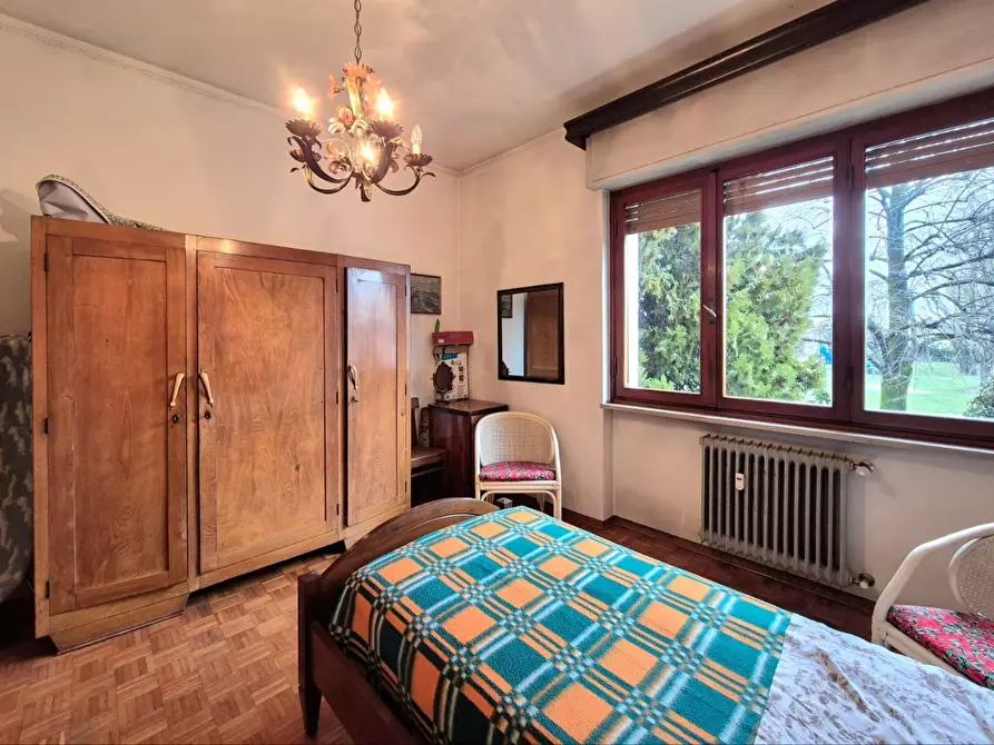 Immagine 17 di Appartamento in vendita  a Lucca