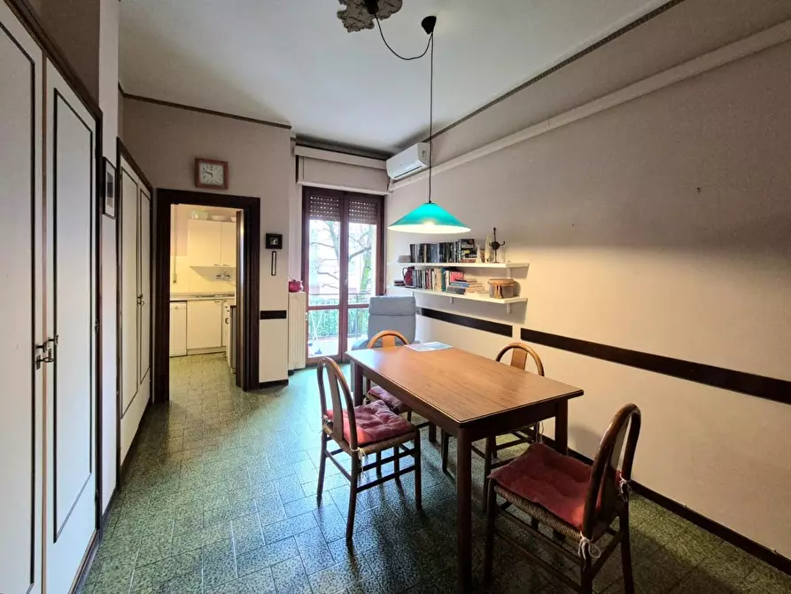 Immagine 9 di Appartamento in vendita  a Lucca