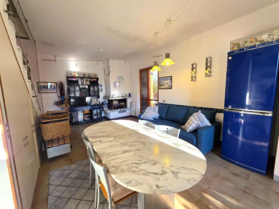 Immagine 12 di Villetta a schiera in vendita  a Massa